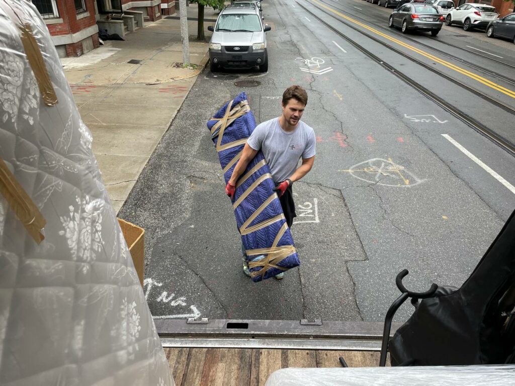 Movers from Los Angeles to New York