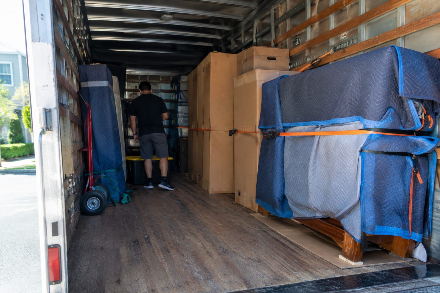 Understanding Interstate Moving Companies