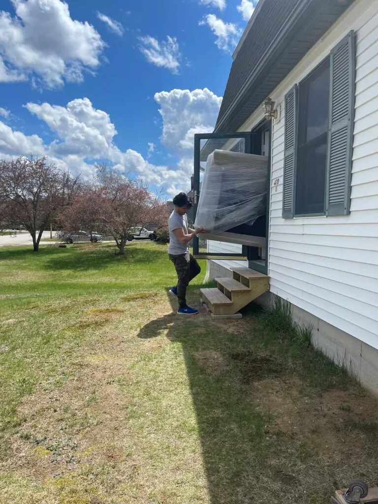 Movers from Miami to New York