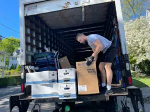 How can I know which storage unit I need for my move?
