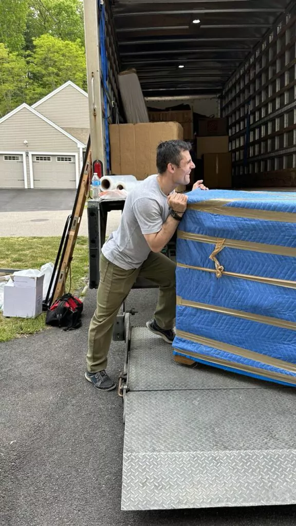 How can I know which storage unit I need for my move?