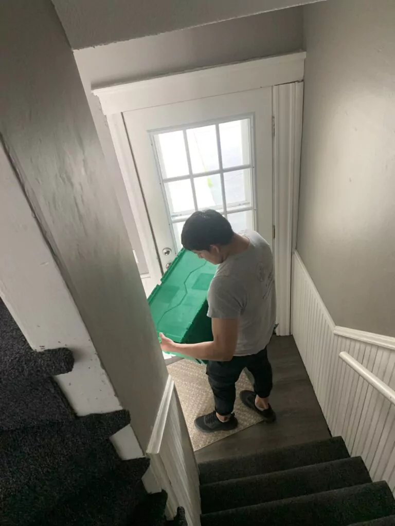 How to Properly Load a Moving Pod